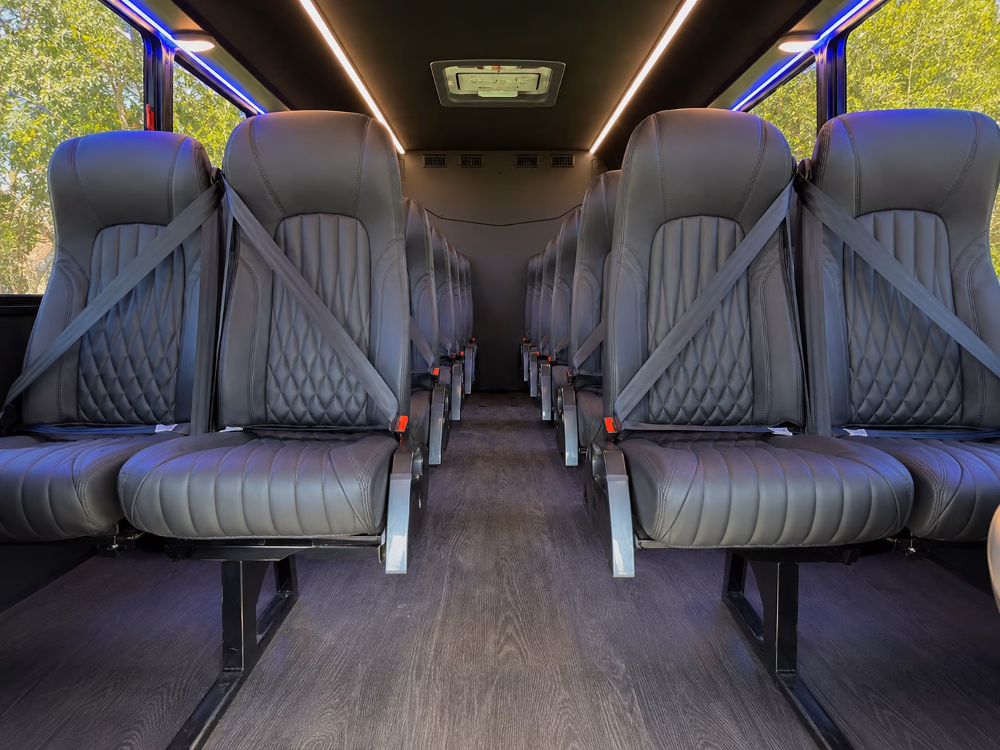 find and book transportation for your next convention or trade show 5