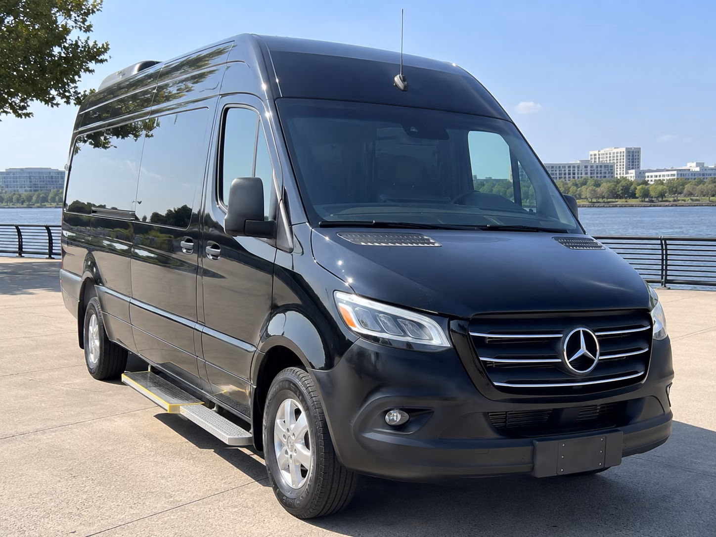 find and book transportation for your next private event 4